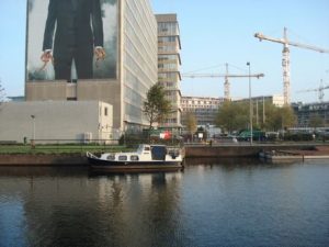 Rotterdam ratelt, Amsterdam rinkelt